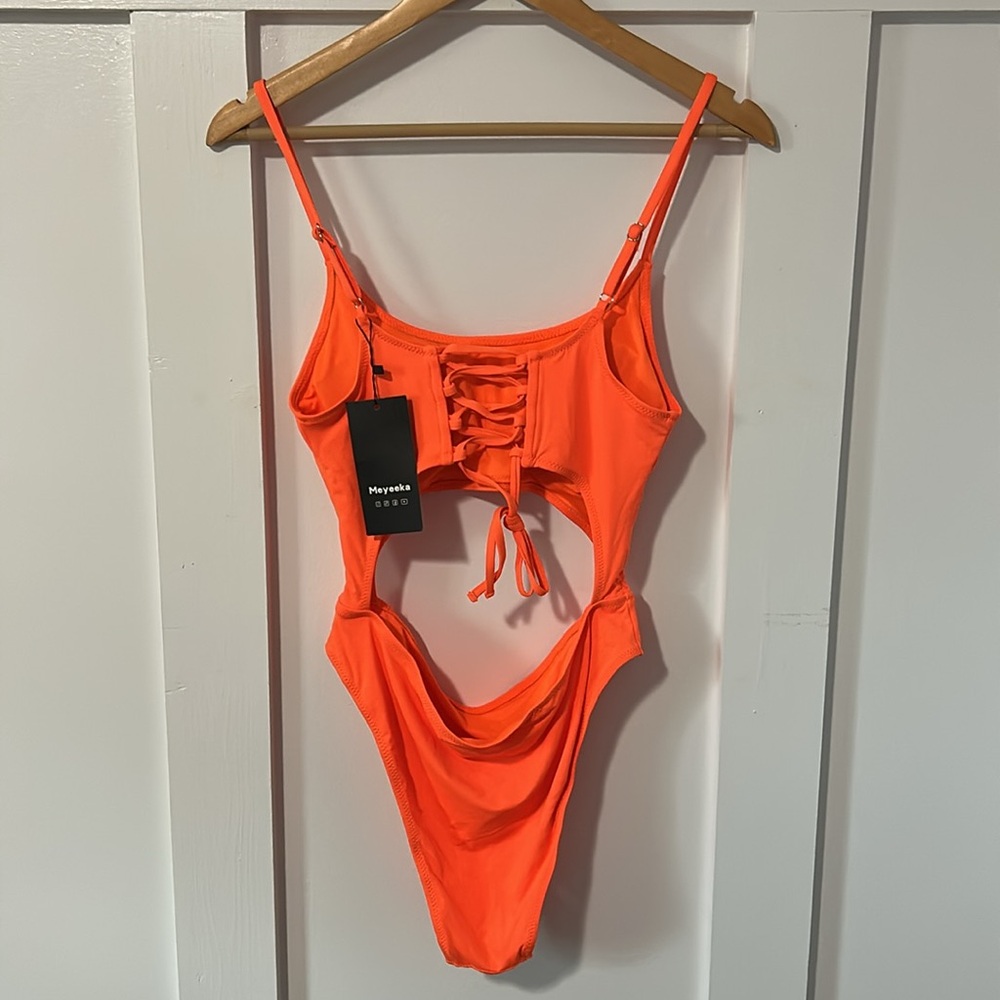 NWT One Piece Swimsuit Monokini Cut Out Cheeky Swimwear Orange Large - Picture 4 of 4